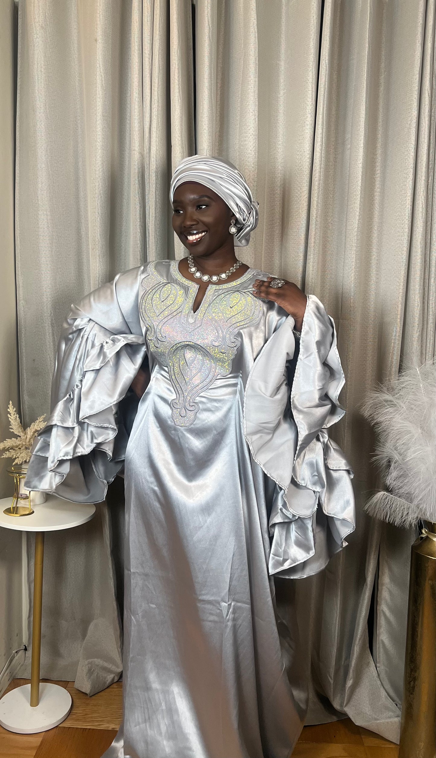 Robe Nabou