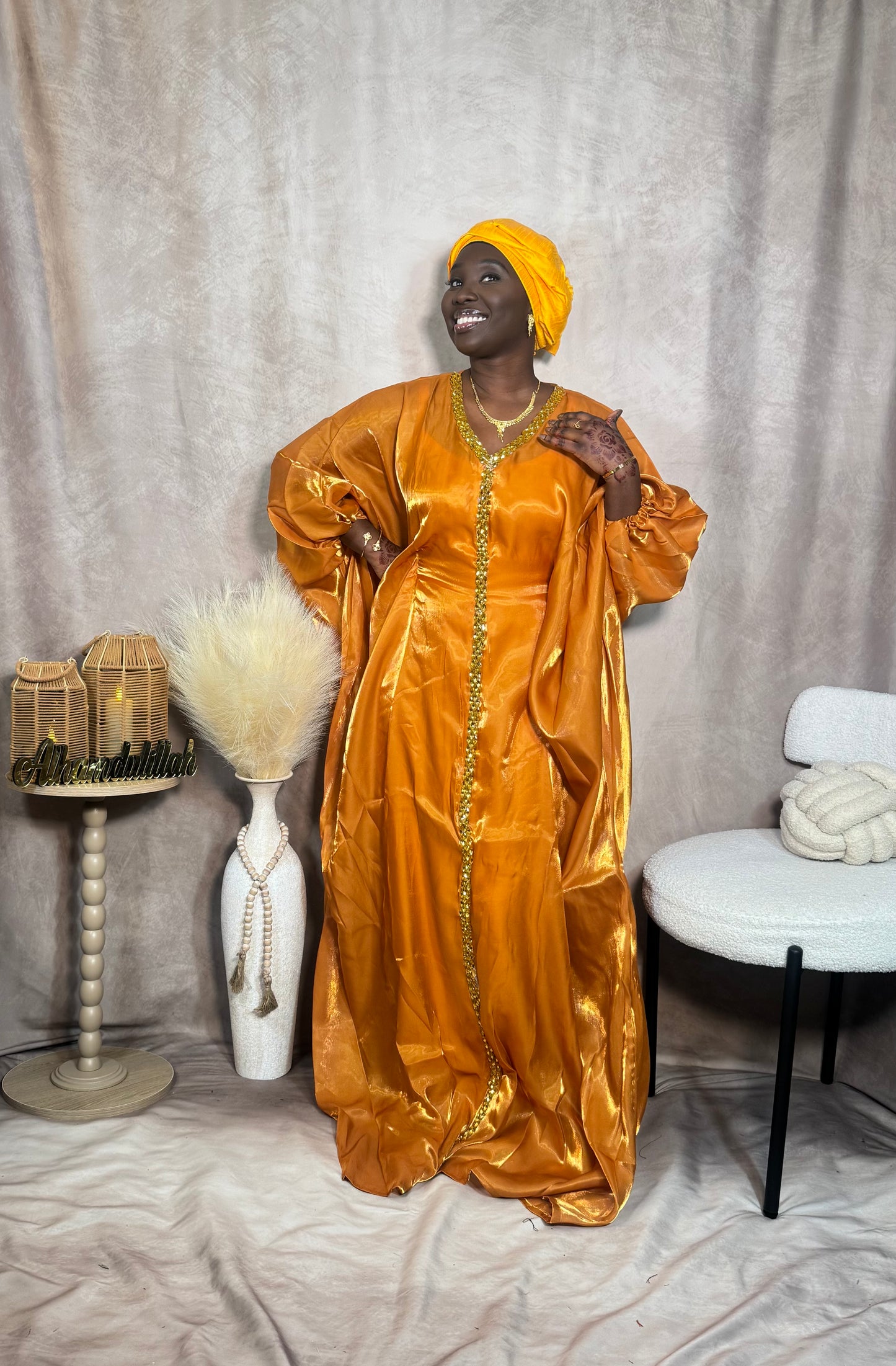 Robe Amina