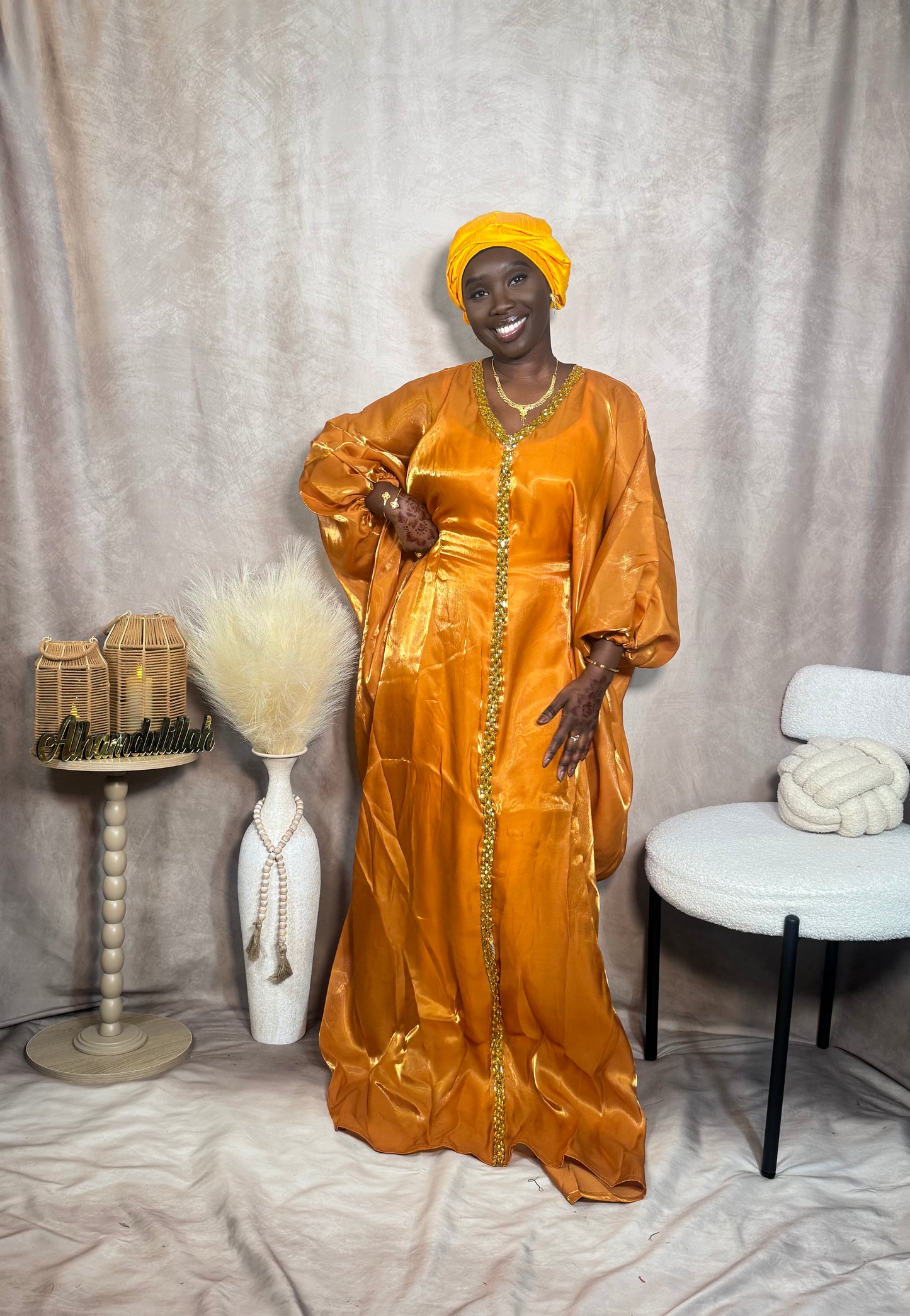 Robe Amina